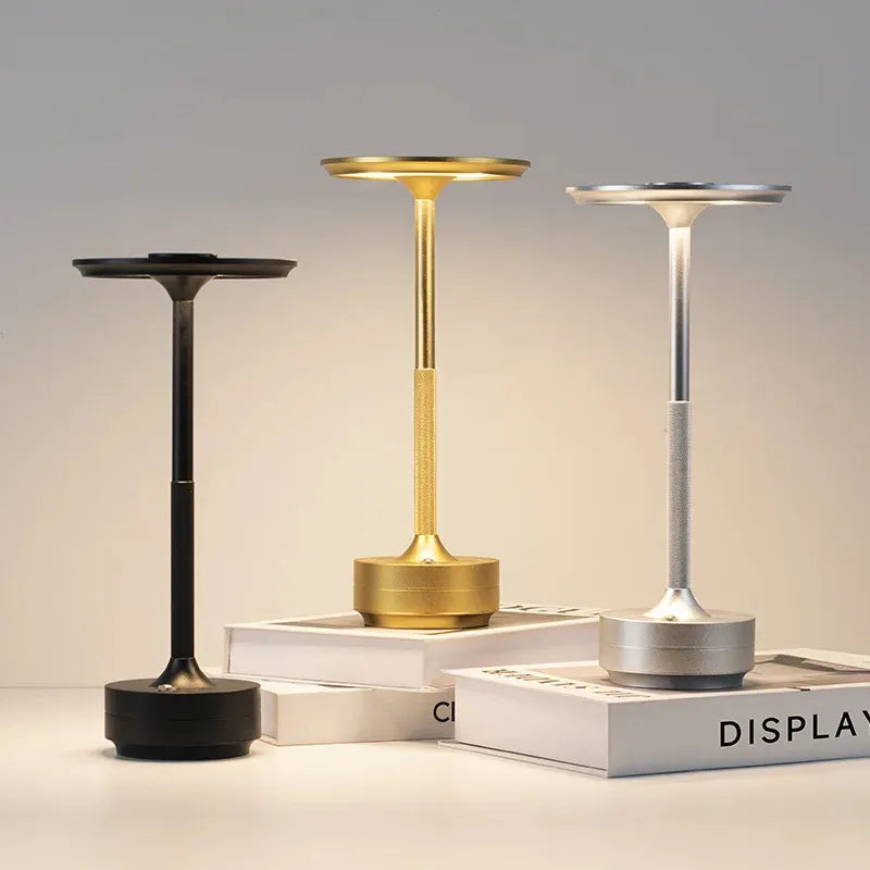 Lumin_ria-LED-de-Mesa-Recarreg_vel-atene